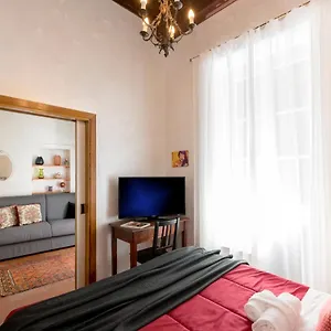 Apartamento Giglio House - Campo De' Fiori