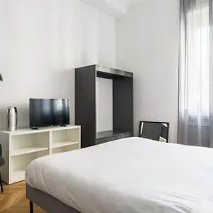 Luxury 4 Bedrooms Close To Duomo Appartement Milan